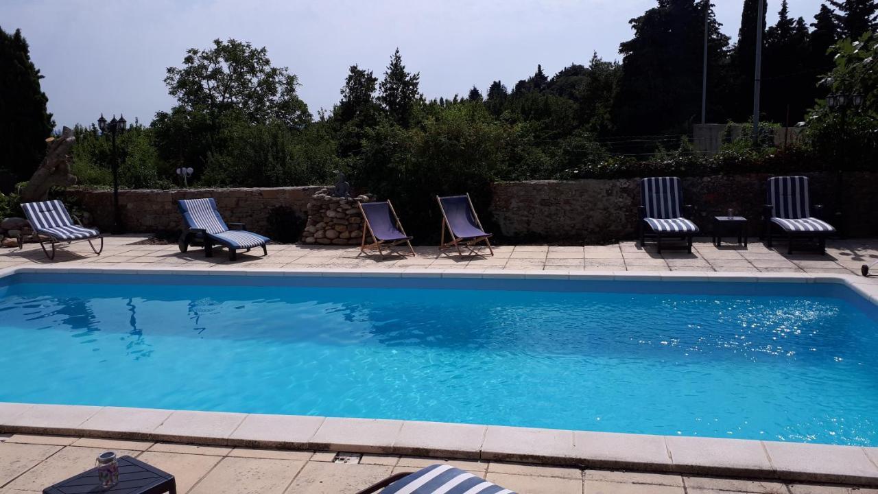 La Medeenne Alairac エクステリア 写真